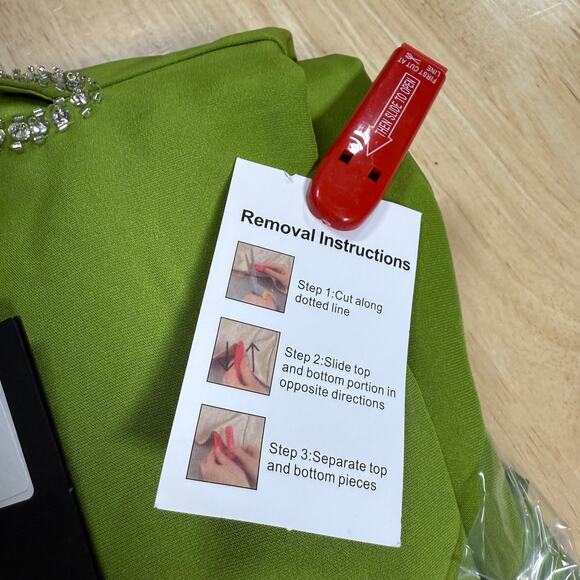 Mac Duggal NWT Plunge Neck Puff Sleeve Beaded Cut Out Gown Green Apple Size 8 - Picture 11 of 11